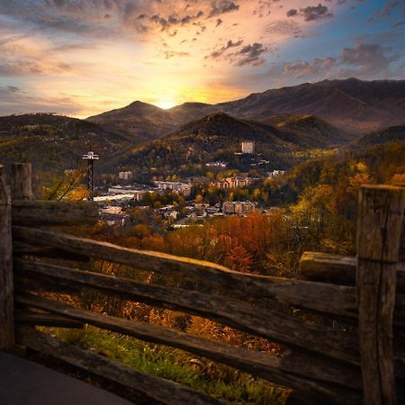 Suite Sensations, Hot Tub, Pool Table, 1089 Free Tickets Each Paid Day, Dollywood And More Pigeon Forge Eksteriør bilde