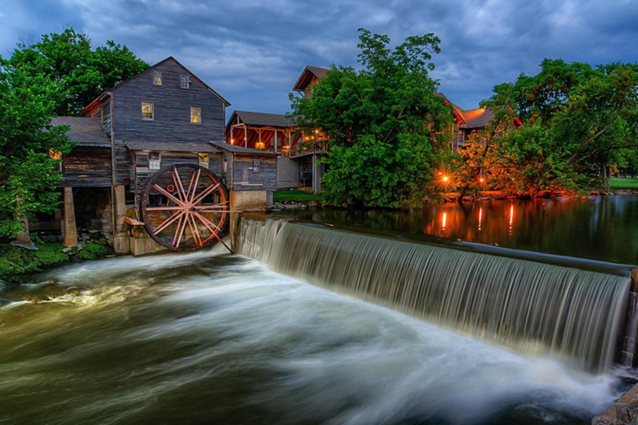 Suite Sensations, Hot Tub, Pool Table, 1089 Free Tickets Each Paid Day, Dollywood And More Pigeon Forge Eksteriør bilde