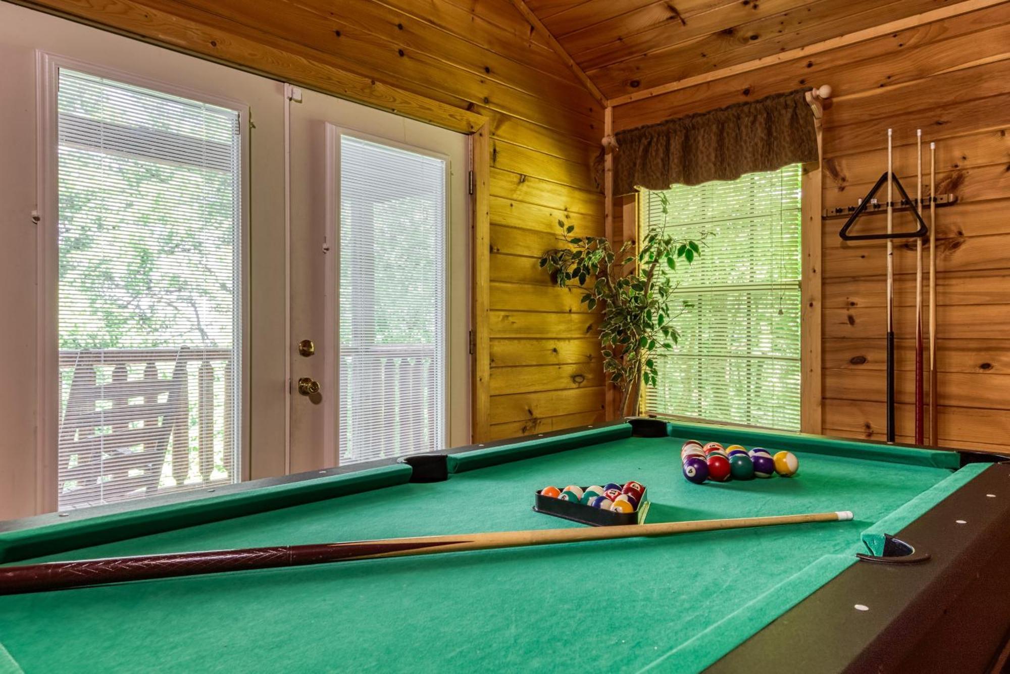 Suite Sensations, Hot Tub, Pool Table, 1089 Free Tickets Each Paid Day, Dollywood And More Pigeon Forge Eksteriør bilde