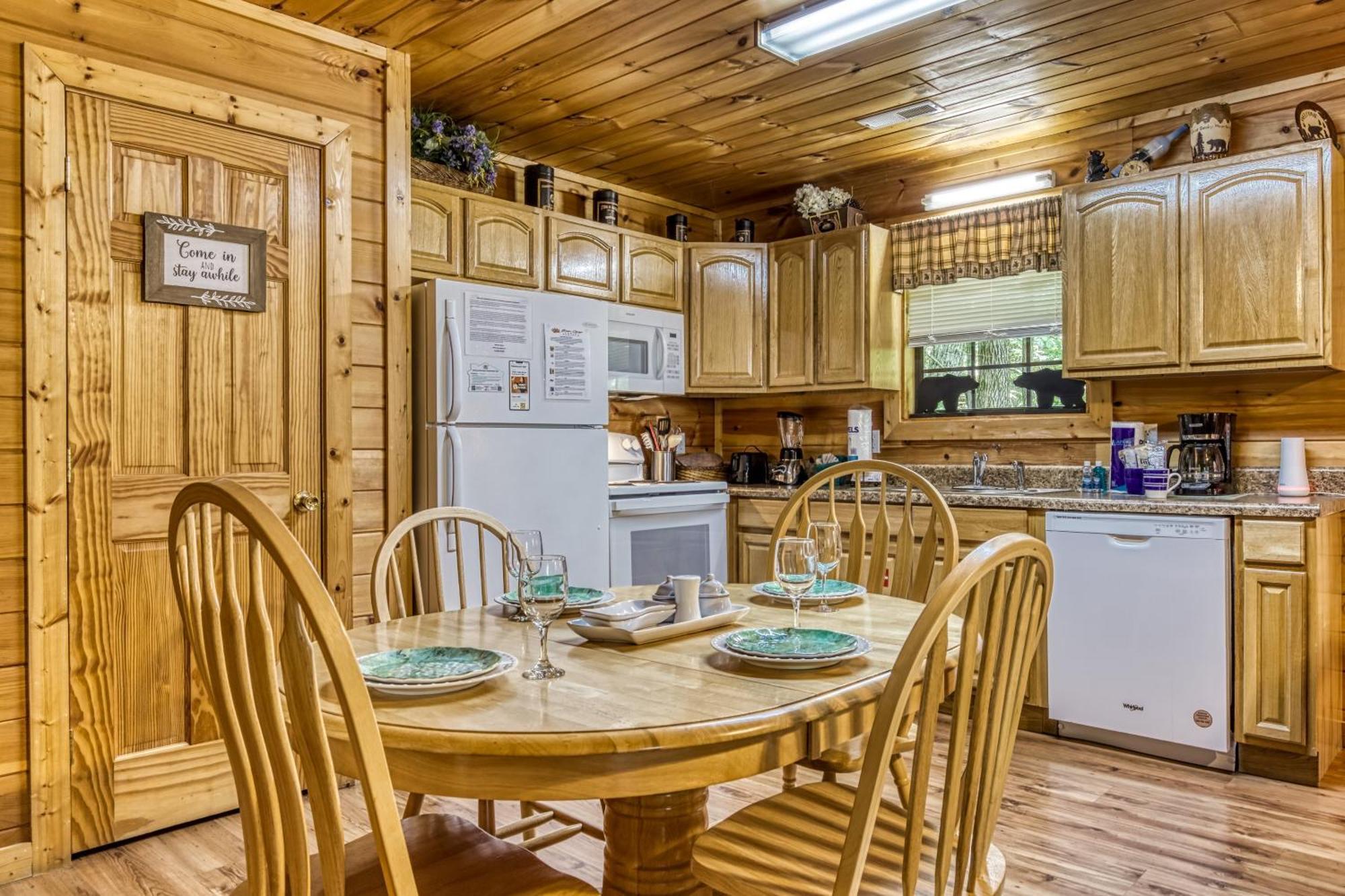 Suite Sensations, Hot Tub, Pool Table, 1089 Free Tickets Each Paid Day, Dollywood And More Pigeon Forge Eksteriør bilde