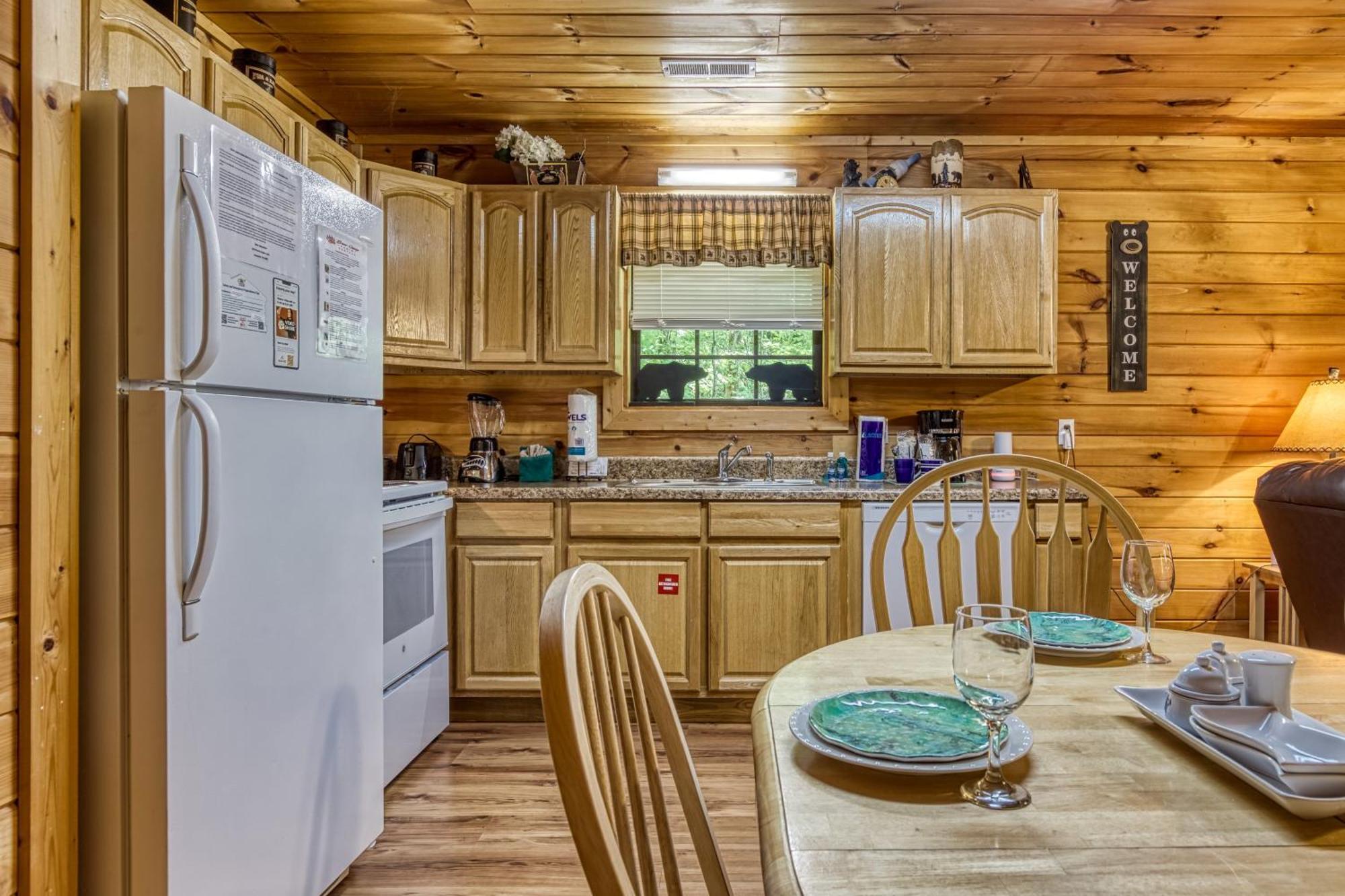 Suite Sensations, Hot Tub, Pool Table, 1089 Free Tickets Each Paid Day, Dollywood And More Pigeon Forge Eksteriør bilde