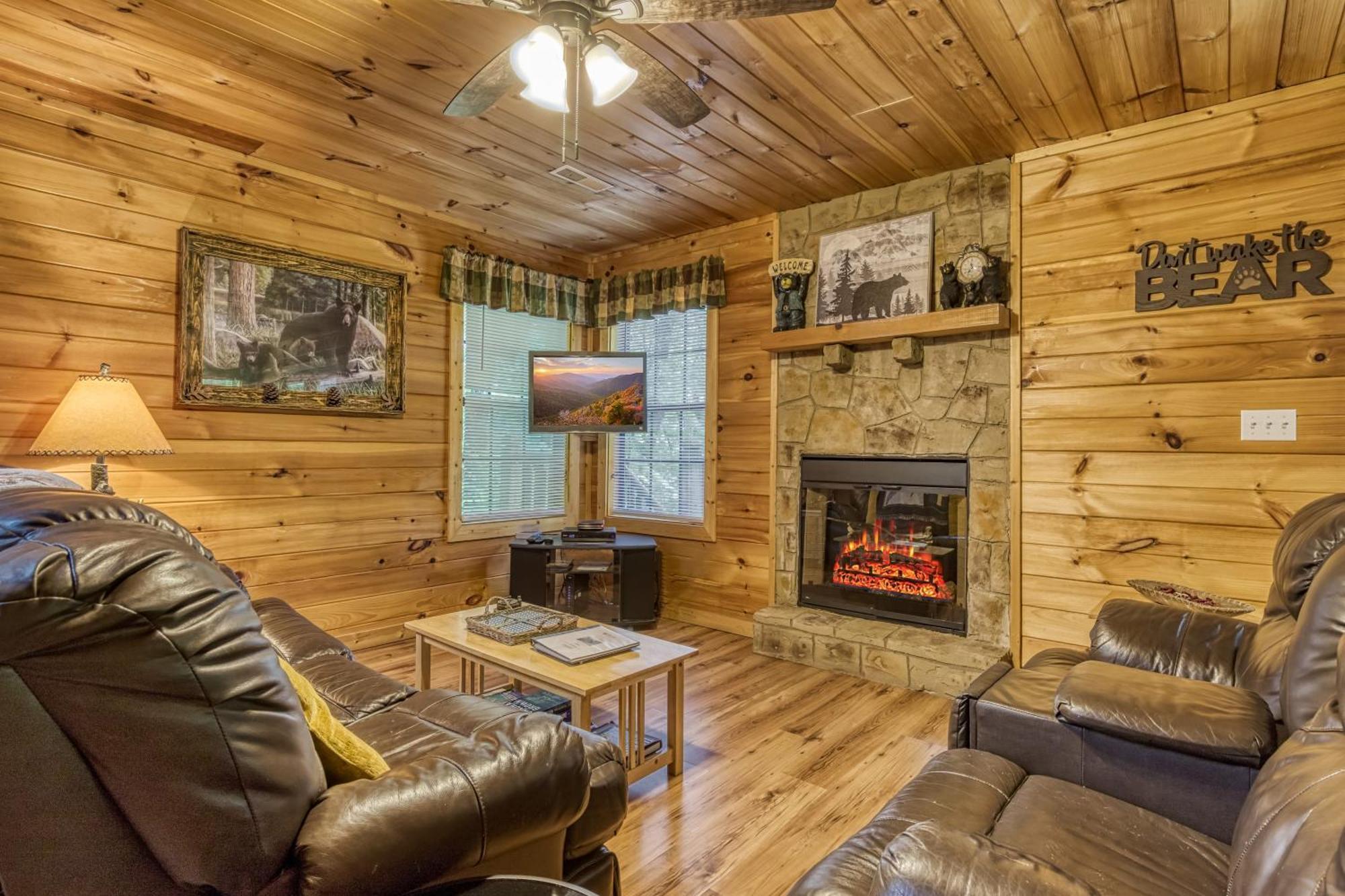 Suite Sensations, Hot Tub, Pool Table, 1089 Free Tickets Each Paid Day, Dollywood And More Pigeon Forge Eksteriør bilde